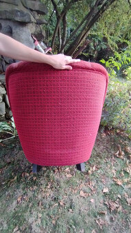 Staré masívní křeslo - 3