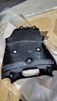 Suzuki Burgman 650 - 3