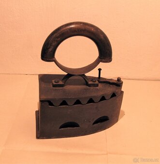 Stará žehlička - 4 - 3