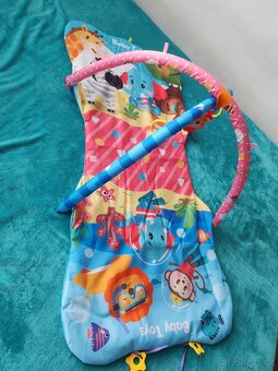 Daruji dětskou hrazdičku a hrací deku. 🧸 - 3