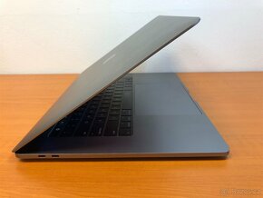 15 APPLE MacBook Pro i7 2,6GHz RETINA 6jádro ZÁRUKA  6-24měs - 3