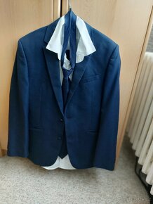 Pánský modrý oblek - 3