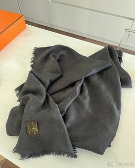 Louis Vuitton šátek - 3