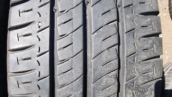 Letní pneu 225/70/15c Michelin - 3