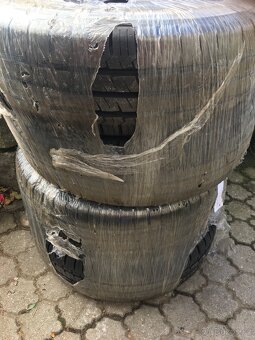 Hankook vantra LZ 215/70 R15C 109/107S - 3