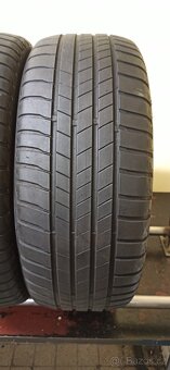 Bridgestone 215/55 R17 94V 3,5-4mm - 3