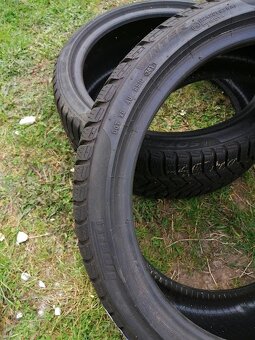 Prodám 2 ks pneu 225/40 R18 zimní - 3