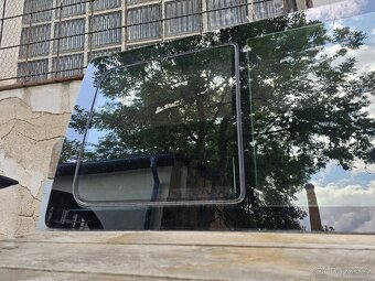 Posuvné šoupací levé boční okno VW T5 T5.1 T6 - 3