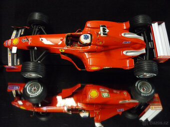 Ferrari F399 Schumacher Formule F1 Hot Wheels 1/18 - 3