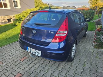 Hyundai i30 1.4  80 kW r.v. 2010 - 3