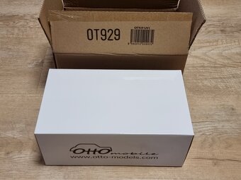 BMW E30 Touring 325I 1991 1:18 OttoMobile - 3