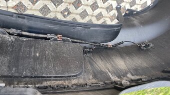 Zadní nárazník Golf VI (parkovací senzory - 3