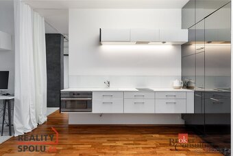 Pronájem, byty/2+kk, 42.8 m2, Švédská 1010/15, Smíchov, 1500 - 3