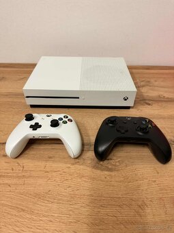 Xbox One S 1TB +2x OVL+3x HRA - 3