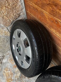 Kola Škoda fabia - 3