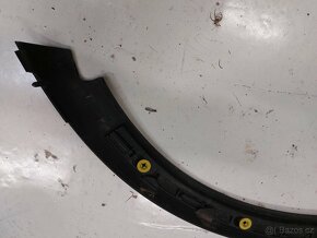 VOLVO C30 - boční lišta - 3