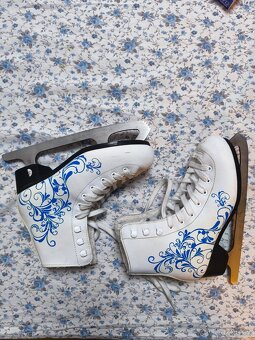 Dámské/dětské brusle - 3