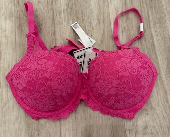 Sytě malinová podprsenka 32D VS - 3
