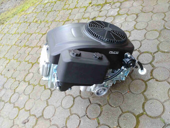 Nový jednoválcový motor Loncin 16 HP 452 ccm - 3