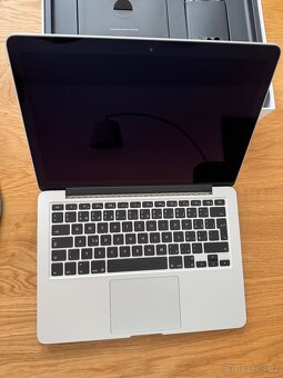 Apple MacBook Pro, Retina 13-inch, Early 2015 - 3