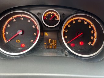 Opel Corsa - 3