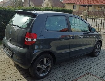 VW FOX . 1.2 HTP NAJETO 110000 KM rok:2012 - 3