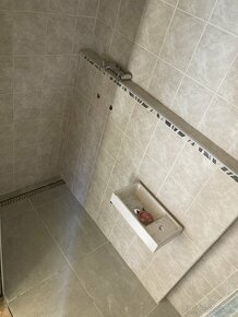 Prodám malý domek nebo stánek s občerstvením - 3