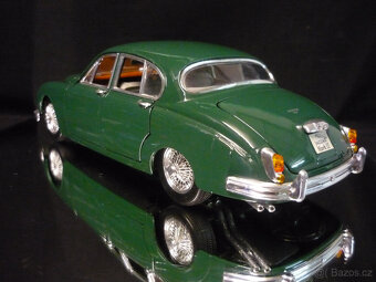 Jaguar Mark II Maisto 1/18 - 3