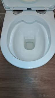 Závěsné WC Swiss Aqua Technologies - 3