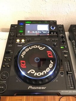 2 x přehrávače PIONEER CDJ 2000 ve velmi dobrém stavu - 3