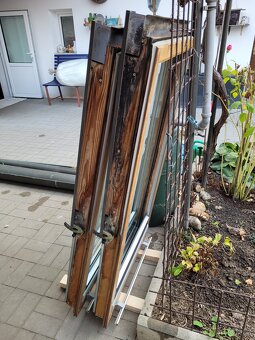 Prodám střešní starší okna VELUX - 3