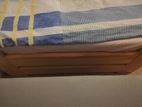 Dřevěná postel 80x200 s roštem a matrací - 3