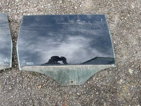 Přední, zadní a sklo dveří Vw passat b6 - 3