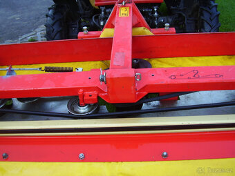 Tříbubnová čelní rotační sekačka 1800F - 3