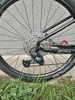 Horské kolo Qayron - 3