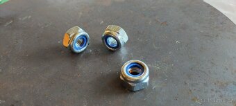 Šrouby a matice - 3