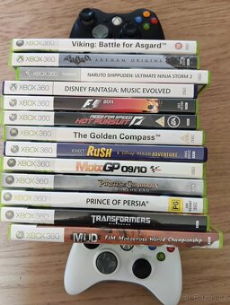 Xbox 360 s příslušenstvím - 3