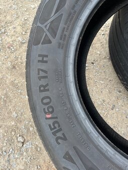 Pneu 215/60/17 - 3