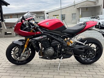 Triumph Speed Triple RR 1200 - 3