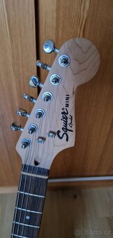 Fender Squier Mini - 3