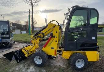 Prodám Kloubový Teleskopický Mininakladač R906TS - Perkins - 3