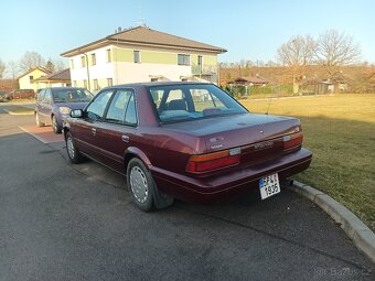 Nissan Stanza 2.4i 12V USA - 3