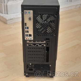 PC AMD Ryzen 5 2600 + Radeon RX 5500 XT + 16 GB RAM - 3