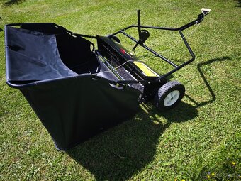 Čistič trávníku (sweeper) - Mountfield - 3