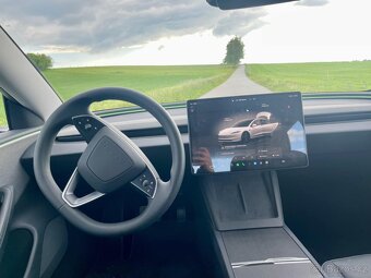 Tesla 3 Highland 2024, pronájem i prodej - 3