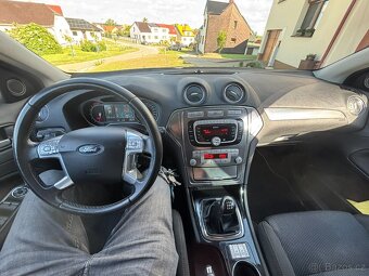 Ford MONDEO MK4 kombi 2.0i 107 kW - 3