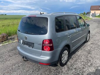 Volkswagen Touran 1.9 TDI 77kW Highline - 3