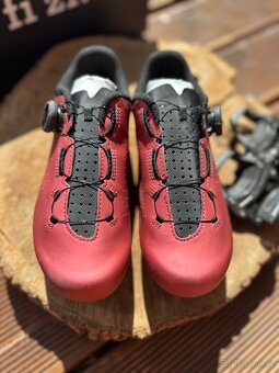 Dámské Tretry Fizik Vento + nášlapy Shimano R550 (2x jeté) - 3