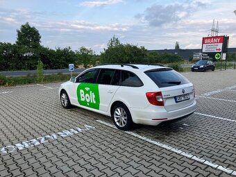 ŠKODA SUPERB II COMBI FACELIFT 2014 1.6Tdi 77Kw - 3