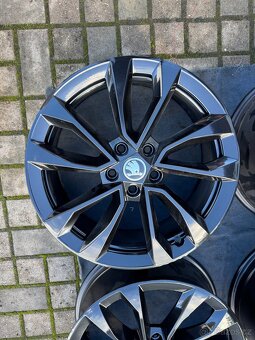ORIGINÁL Alu Škoda Procyon R18, 5x112 - TOP STAV - 3